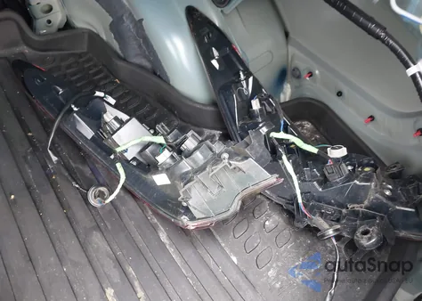 2020 Toyota Camry Se z USA, uszkodzony, nr VIN 4T1M11AK0LU371690